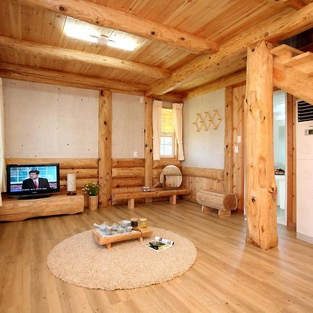 Jeju Bille Log Pension Seogwipo Bagian luar foto
