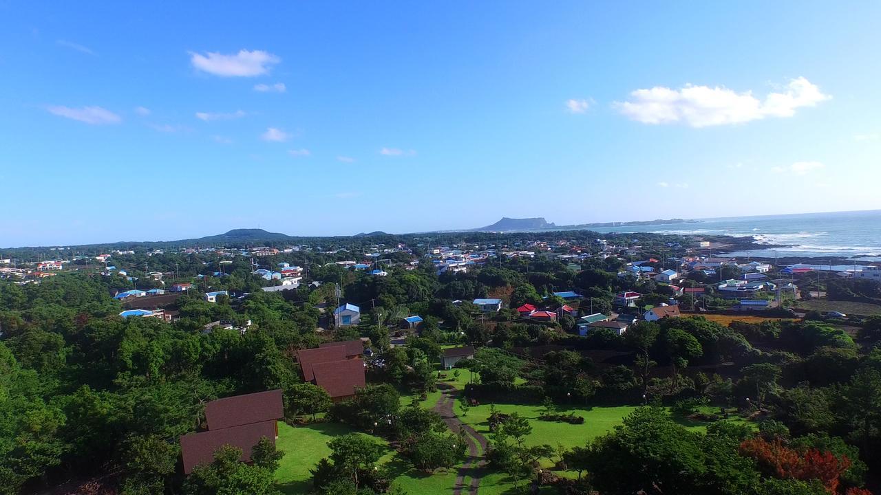Jeju Bille Log Pension Seogwipo Bagian luar foto