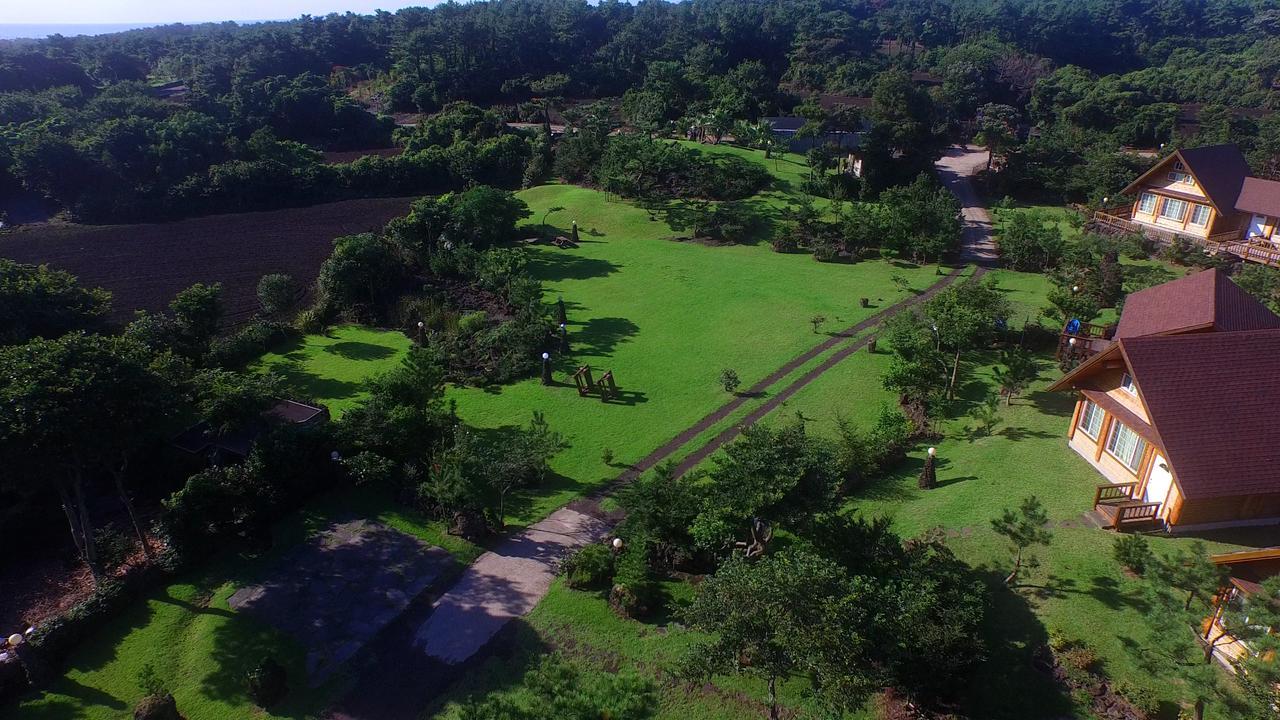 Jeju Bille Log Pension Seogwipo Bagian luar foto
