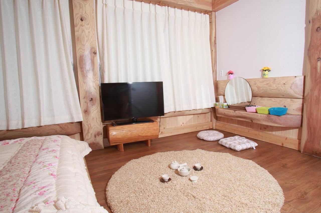Jeju Bille Log Pension Seogwipo Bagian luar foto